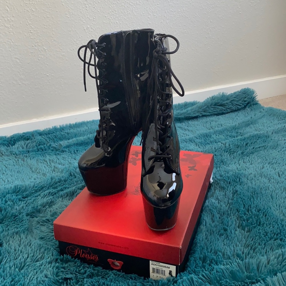 Women’s pleasers shoes